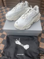 Balenciaga triple S original Damenschuhe mit Beutel Nordrhein-Westfalen - Xanten Vorschau