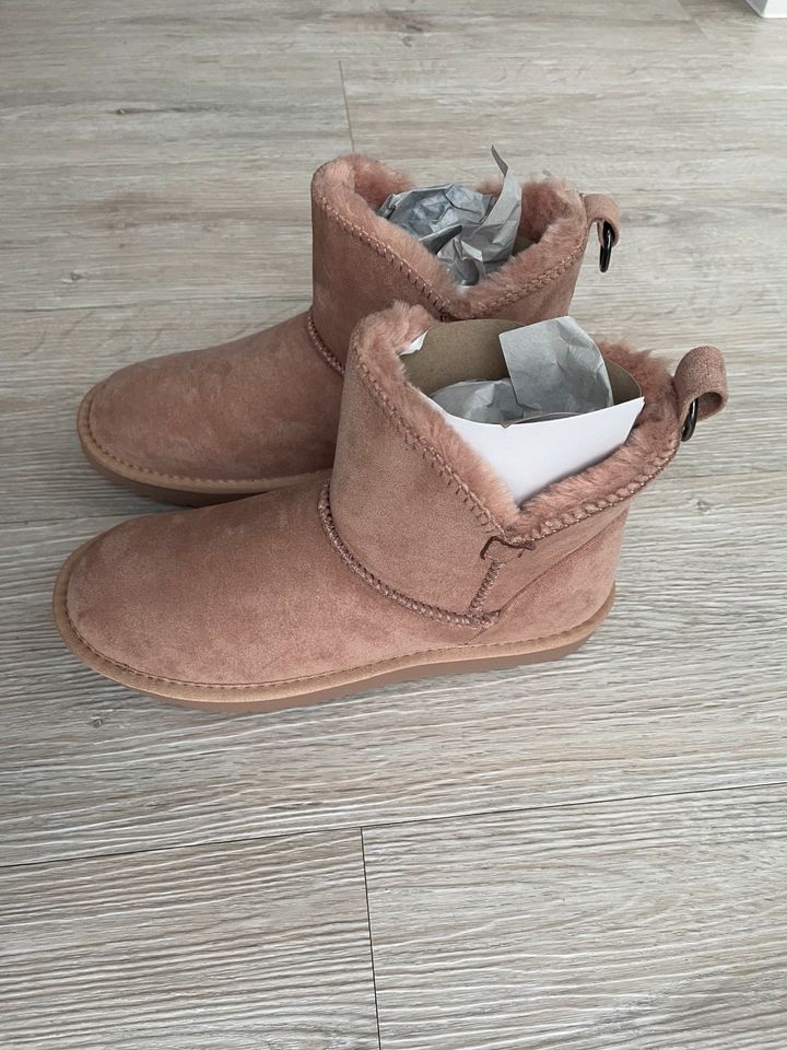 Esprit Damen Stiefel Winterboots Gr. 38, neu in Waghäusel