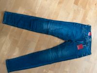 *Neu* Esprit Mid-rise Jeggings Jeans 30 / 32 blau stretch Niedersachsen - Elze Vorschau