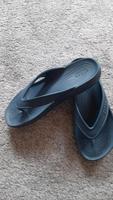 CROCS HERREN ZEHENTRETTER DKL.BLAU  GR. 9 Saarland - Rehlingen-Siersburg Vorschau