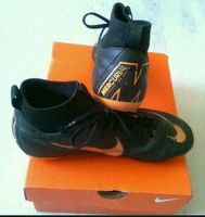 Nike Mercurial Fußballschuhe m.Socken&Stollen Gr.36,5 Hessen - Vöhl Vorschau