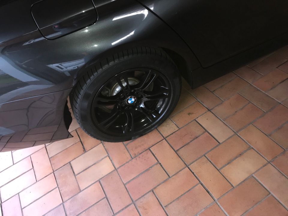 BMW 525 XDrive in Regen