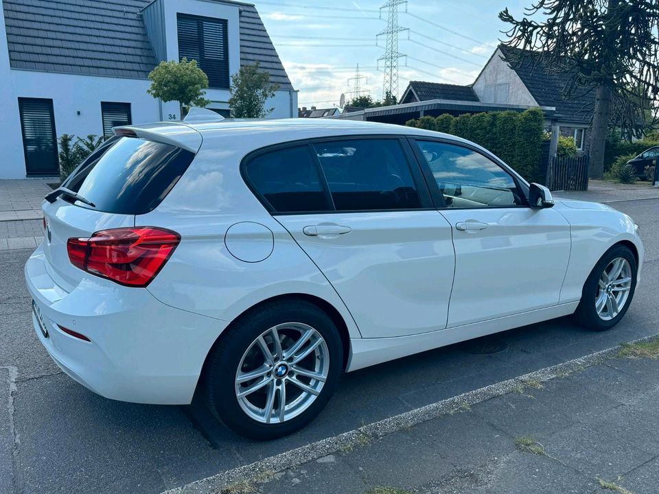 BMW 116D Advantage Navi PDC Sitzheizung Sehr Gepflegt in Krefeld