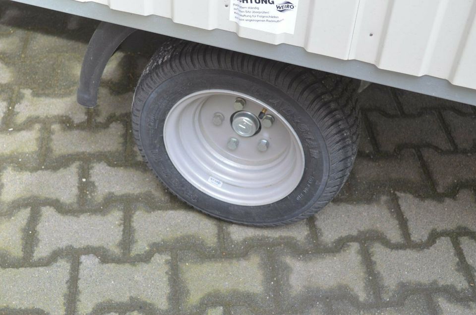 PKW Anhänger NEU 1350 Kg Bauwagen Weiro Rasant Schnelläufer in Bielefeld