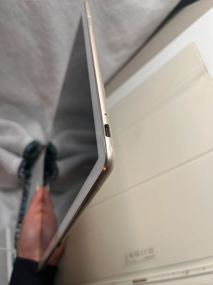 Huawei Matebook HZ-W19 Notebook Tablet in Oldenburg