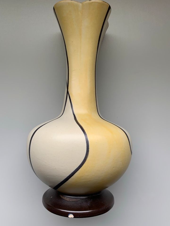 Antike Vase Ar Deco Keramik abstract geometrisch Dekor in Temmels