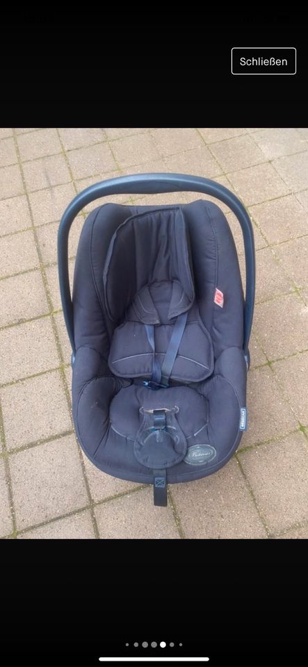 Bébécar Kinderwagen mit schwenkbaren Rädern in nachtblau in Lüneburg