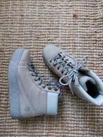 Neuwertige Timberland Plateau Winter Herbst Boots Schuhe beige 38 Köln - Nippes Vorschau