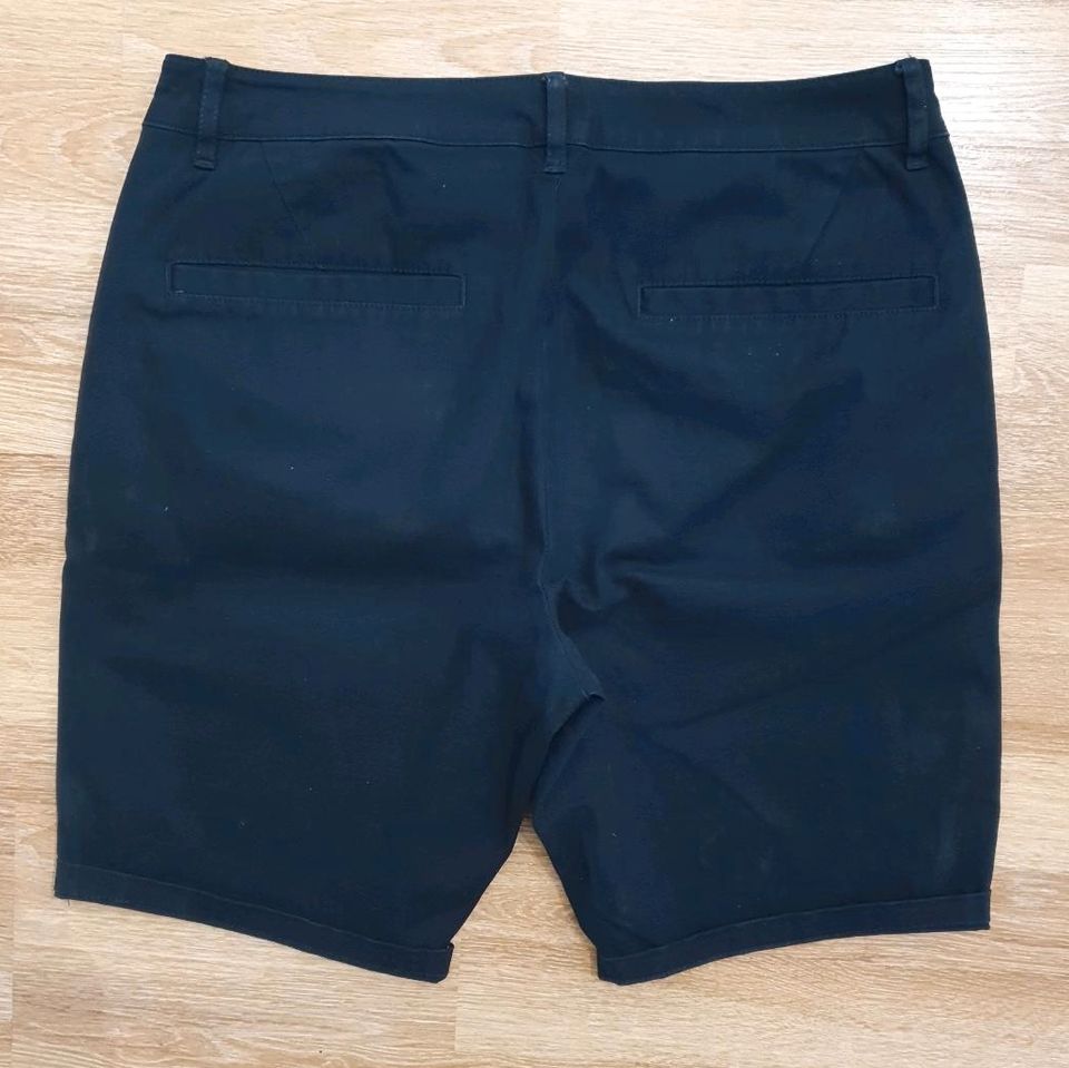 Shorts Gr. W30 BLAU asos in Markkleeberg