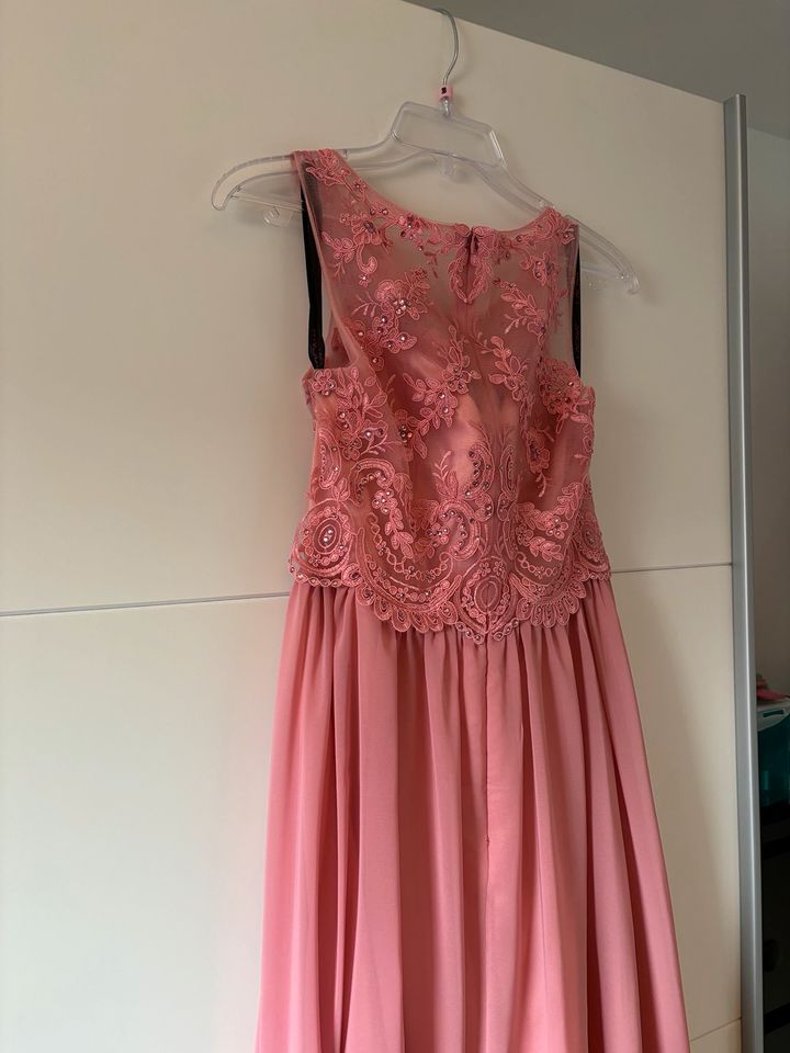 Abendkleid in Fuchsmühl