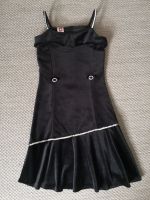 Kinder-Trägerkleid Samtkleid  festl. Kleid  Gr. 128 Nordrhein-Westfalen - Geldern Vorschau