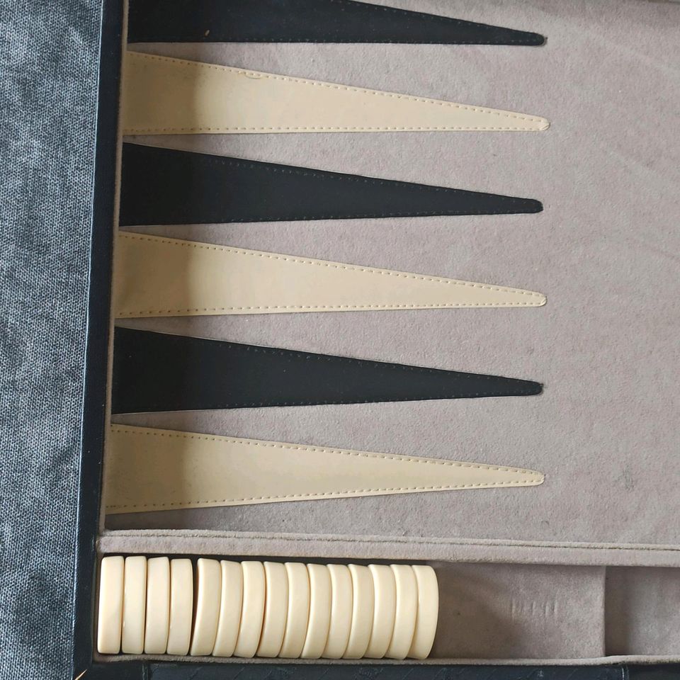 Backgammon - Koffer in Essen