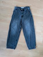 Bershka Skater-Fit-Jeans in Washed-Look, Gr. 36, schwarz Hessen - Fischbachtal Vorschau