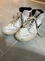 Nike Jordan 1 Mid Woman rosa/weiss, Gr. 41 Baden-Württemberg - Schönau Vorschau