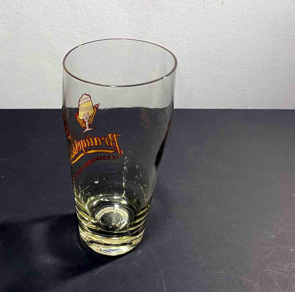 altes BIERGLAS Braugold VEB Brauerei Erfurt Emaille Malerei in Erfurt