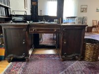 Antiquität: alter Schreibtisch & Vitrinenschrank dunkles Vollholz Baden-Württemberg - Wertheim Vorschau