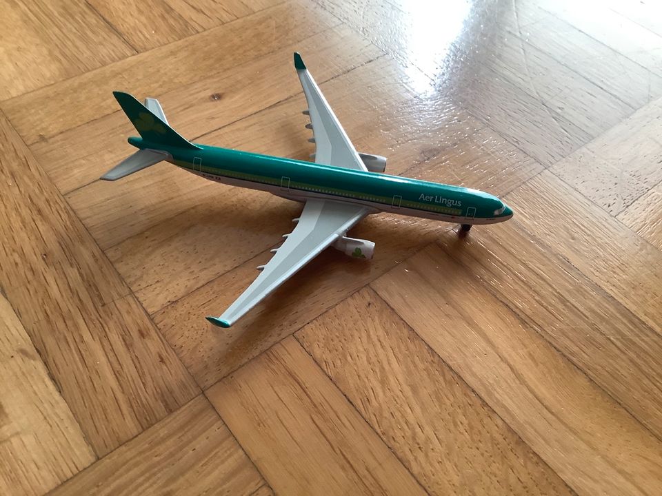 Airbus A330 Aer Lingus 1:500 Flugzeugmodell in Paderborn
