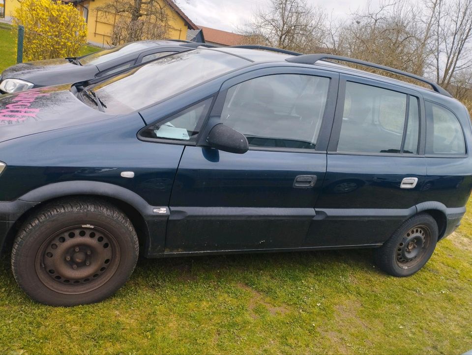 Opel Zafira 1,8 16v in Pocking