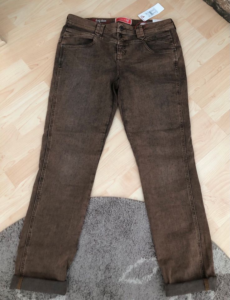 Street One Gr. 31/32 Hose neu Jeans in Zwickau