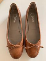 Ballerina Donna Carolina Gr. 40,5 Hessen - Bad Vilbel Vorschau