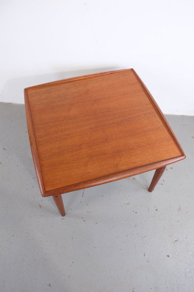 Mid Century 60er 70er Couchtisch Beistelltisch GRETE JALK Teak in Gießen