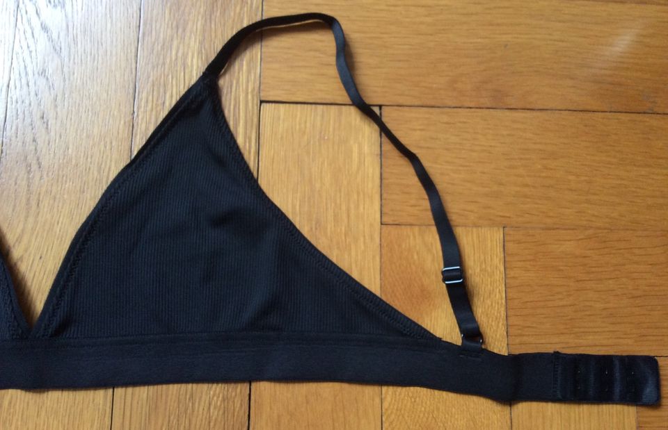 note soft bra / weekday / neuwertig in Berlin