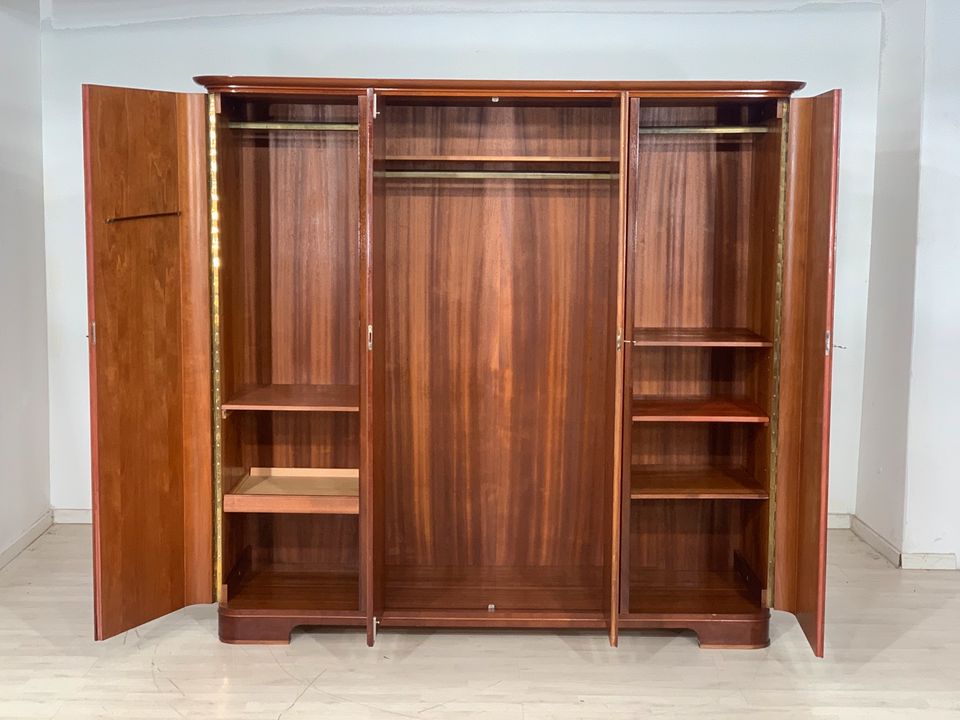 MID CENTURY KLEIDERSCHRANK SCHRANK WARDROBE VINTAGE in Berlin