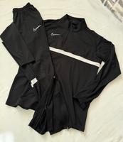 Nike Trainingsanzug in Schwarz – Größe L Hamburg-Mitte - HafenCity Vorschau
