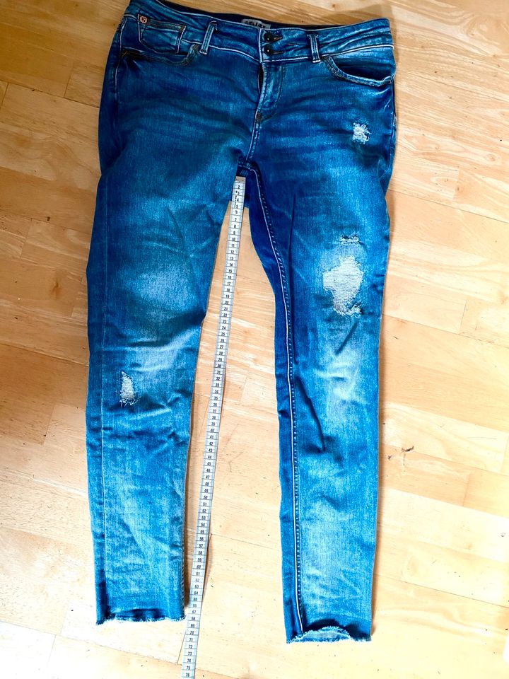 Garcia Jeans Rachelle 31/30 L Super Slim Denim Used Look in Gundelfingen