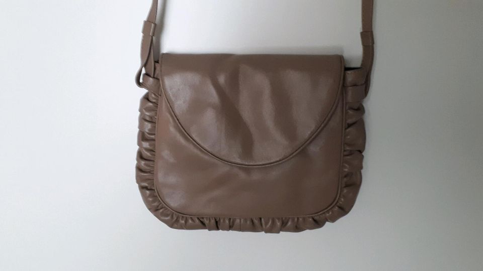 Vintage Retro Tasche Handtasche Umhängetasche Nude in Heinsberg