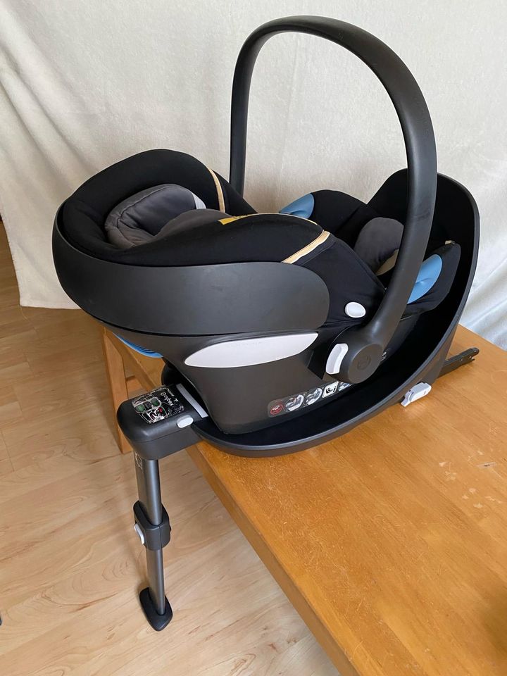 Kindersitz Cybex Aton M i-Size + Base in Nürnberg (Mittelfr)