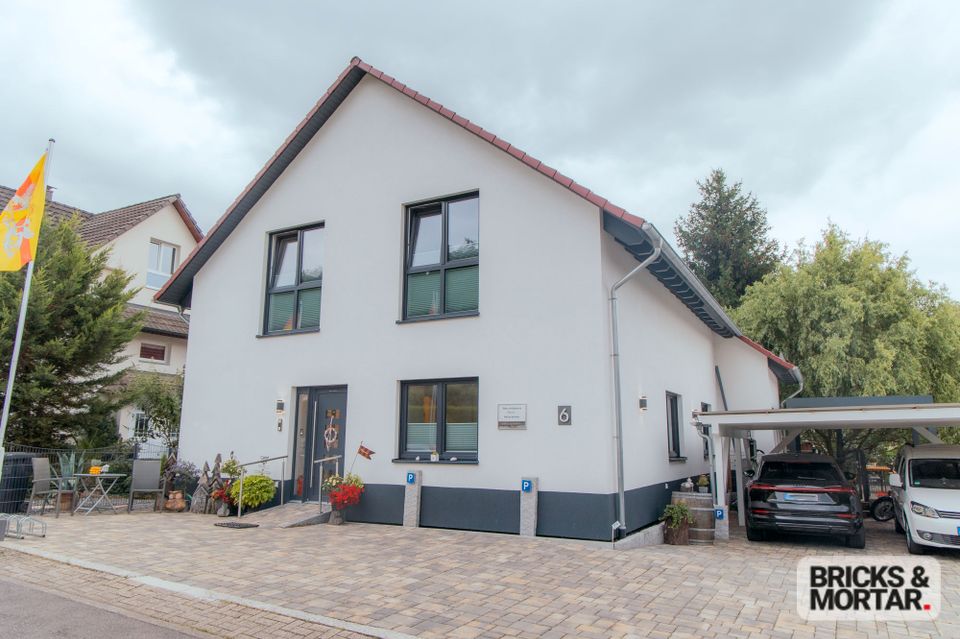 Einfamilienhaus mit Einliegerwohnung - Entweder vermieten oder als Mehrgenerationenhaus. Ruhige Lage in Lahr (Schwarzwald)