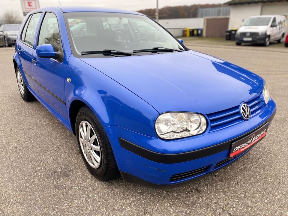 Volkswagen Golf IV Lim. Basis*Klimaanlage*Tüv/Au: 09/2025* in Backnang