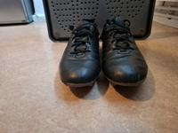 Puma Herrenfussballschuhe FG Größe 44 Berlin - Treptow Vorschau