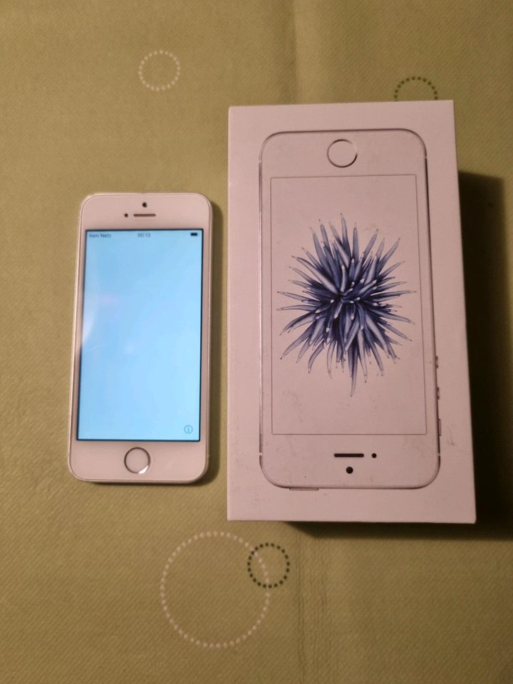 APPLE IPHONE SE 16GB SILVER in Herten