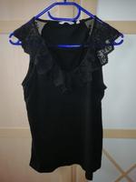Naf Naf Top Shirt Bluse Gr. S Schwarz mit Spitze und Rüschen Sachsen - Olbernhau Vorschau
