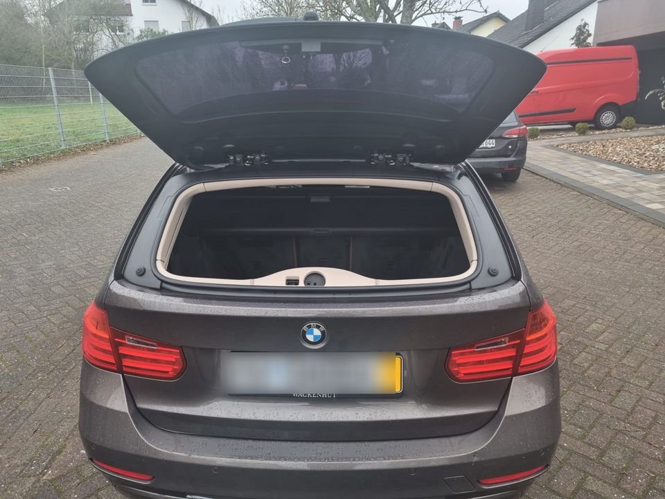 BMW 320 Diesel Luxury Edition in Sinzig