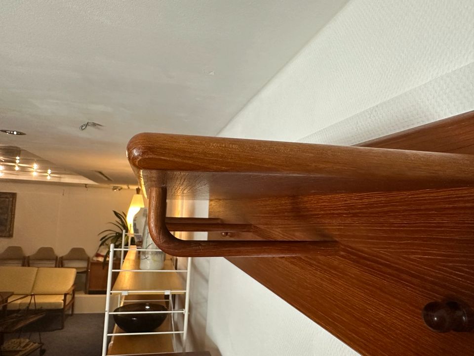 STUDIOKOMFOR Teak GARDEROBE K.Kristiansen COAT RACK Danish MODERN in Centrum