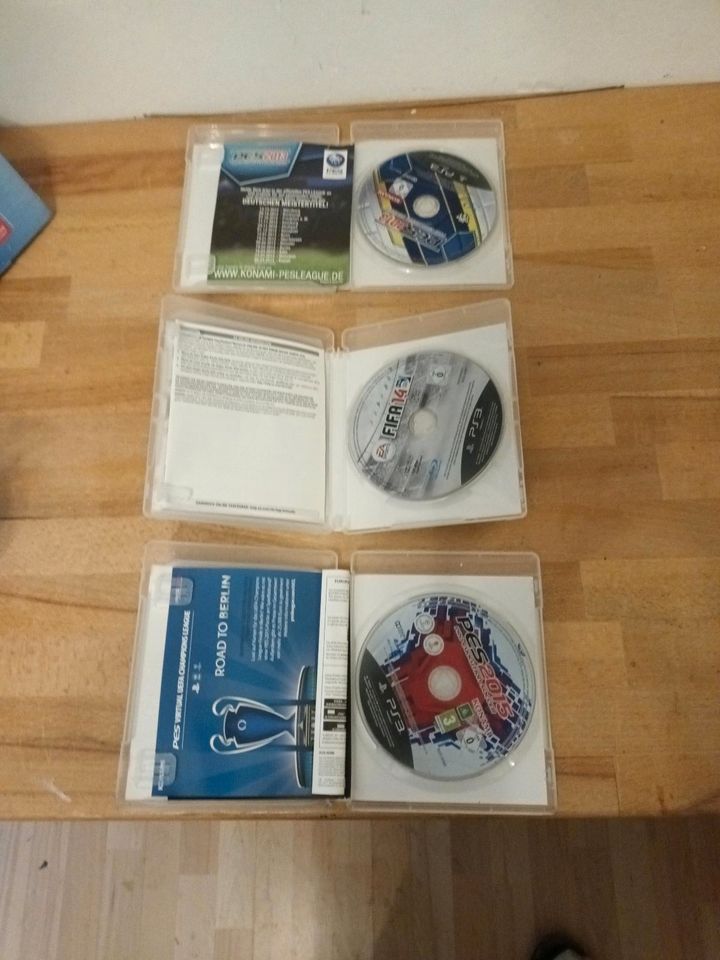 PS3 SPIELE: 3x PES 2013, PES 2015 und FIFA 14 in Germering