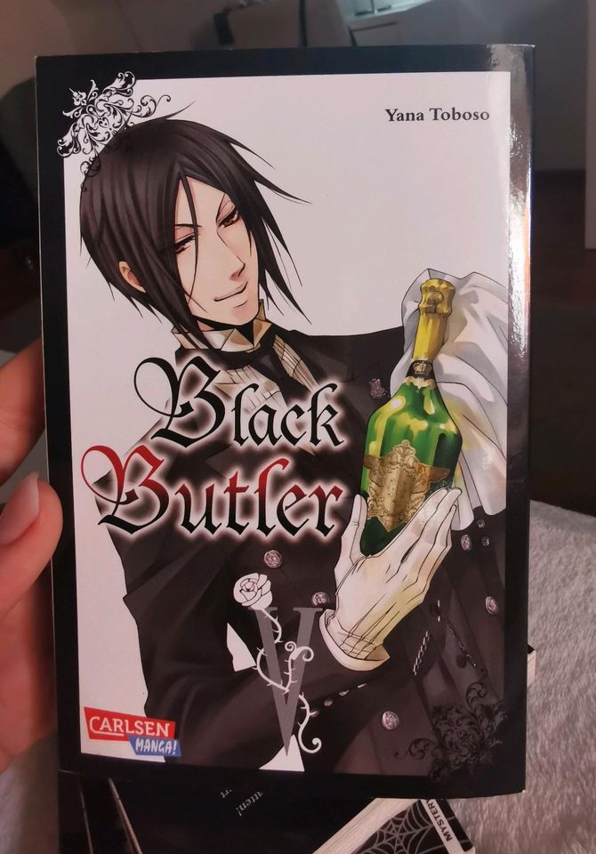 Manga "Black Butler" Band 1-5 in Holzgerlingen