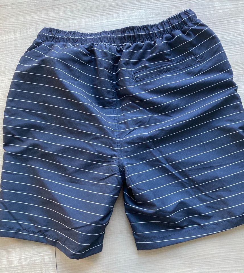 Badehose Shorts Gr. L blau in Oppenheim