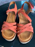 Tamaris Keilsandalen orange Leder Nordrhein-Westfalen - Hamm Vorschau