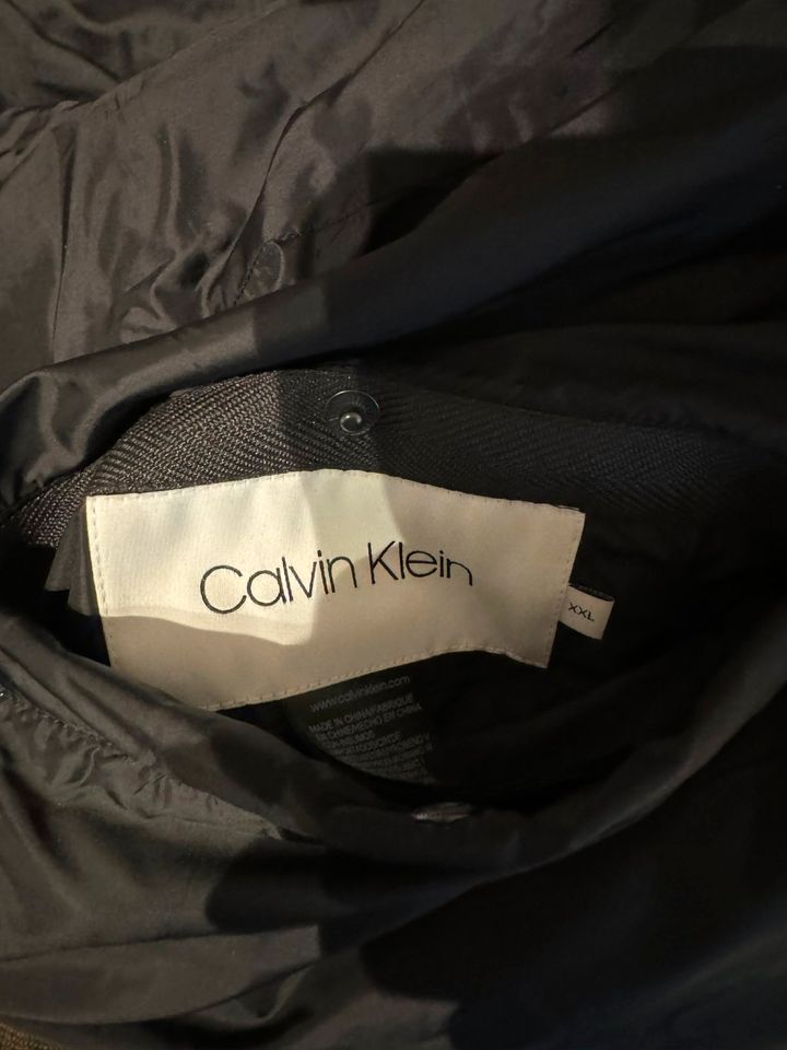 Calvin Klein Wendejacke in Köln