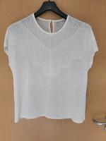 T-Shirt mit Spitze und kleinen Fransen, weiß, Gr  M Nordrhein-Westfalen - Lüdenscheid Vorschau