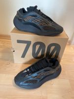 Adidas Yeezy 700 V3 Clay Brown Gr. 42 2/3 Bayern - Fürstenfeldbruck Vorschau
