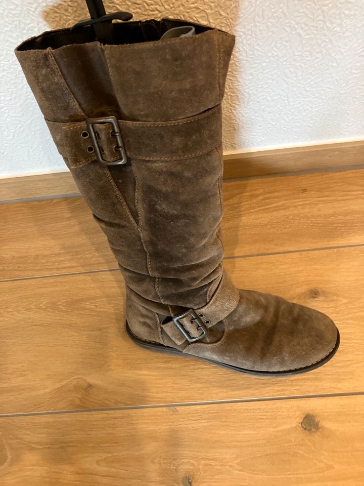 Winterstiefel in Sailauf