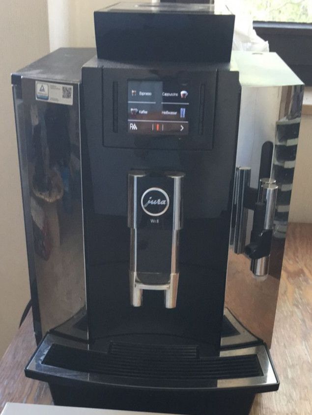 Kaffeevollautomat Jura WE 8 in Mettmann