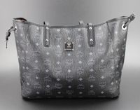 MCM Tasche Liz Shopper Damen Wendeshopper Handtasche schwarz Duisburg - Duisburg-Mitte Vorschau