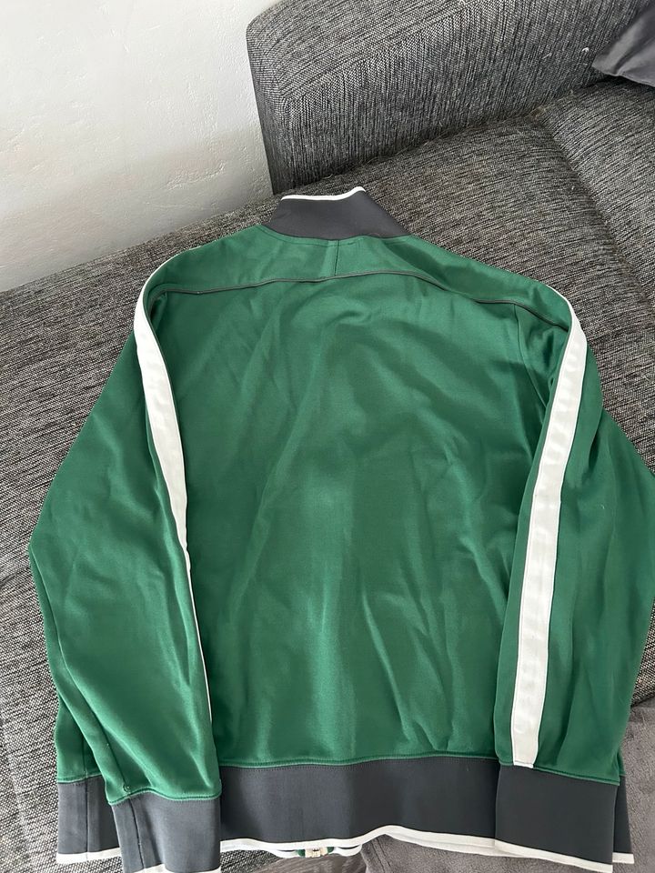 Nike Vintage jacke in Reichshof