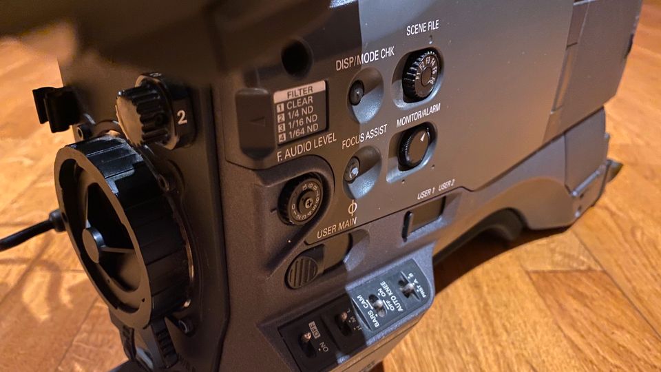 Panasonic AG-HPX500E P2HD Broadcast Kamera mit Profi Zubehör in Potsdam